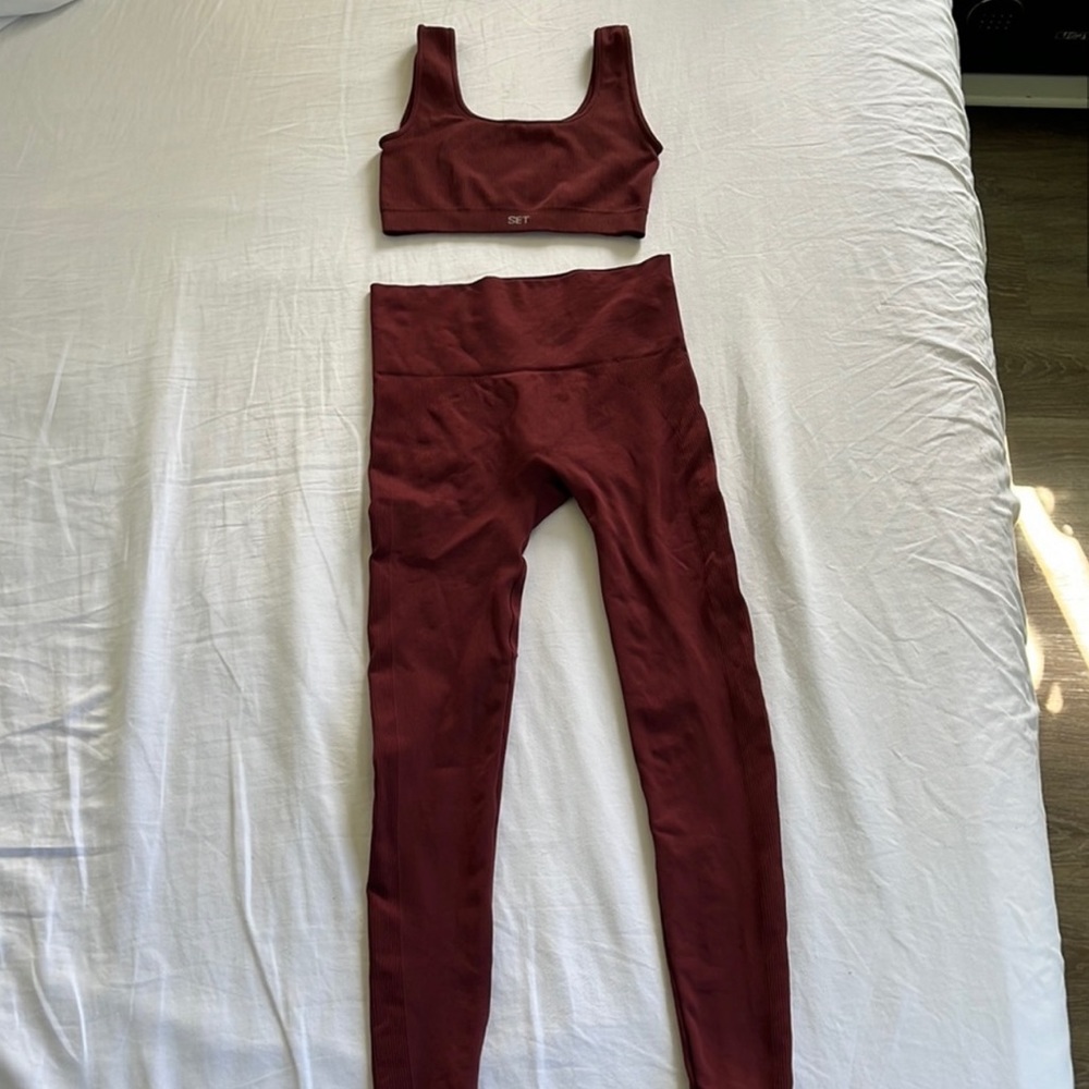 SET ACTIVE Top + Legging Full Set NWT